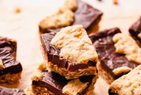 Chewy Oatmeal Fudge Bars with Chocolate Swirls