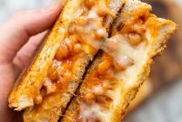 Toasted Baked Bean Sandwich Recipe: Savory Open-Face Lunch Idea