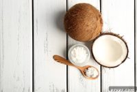 Should You Be Using Coconut Oil or MCT Oil?