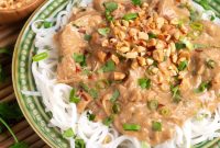 Slow-Cooker Thai Peanut Chicken Recipe for Dinner