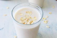 Creamy Banana Oatmeal Smoothie for Energy and Digestion