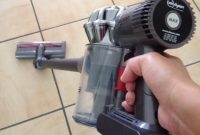 Dyson Digital Slim DC59 Review: How It Cut My Mum Stress Levels