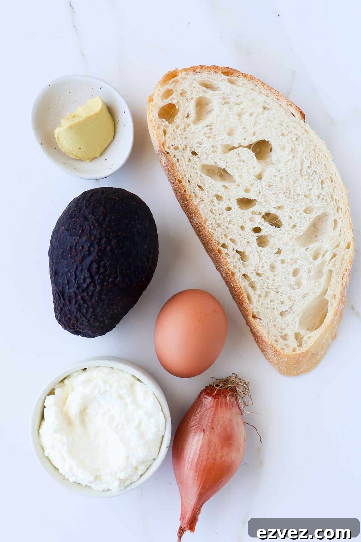 Ingredients shown to make the toast.