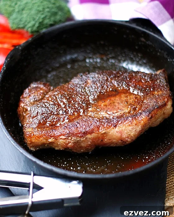 Cast iron skillet steak feature photo