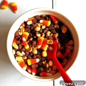 Candy corn snack mix