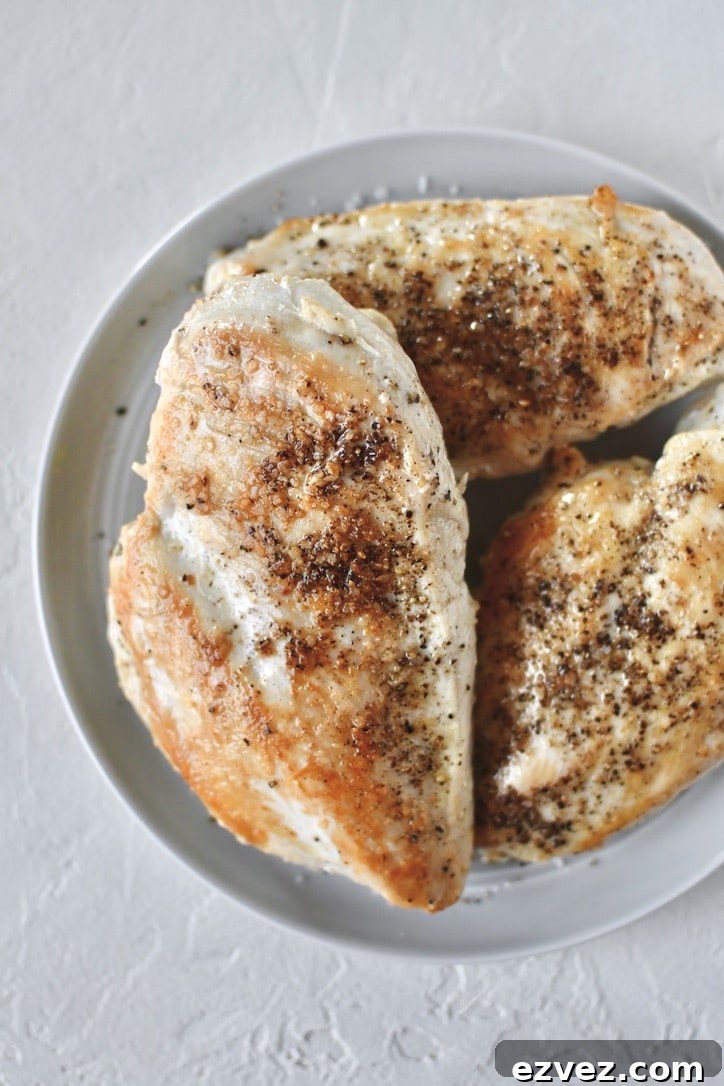 Seared chicken breasts for th chicken shepherds pie.