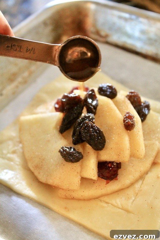 simple rustic apple puff pastry dessert
