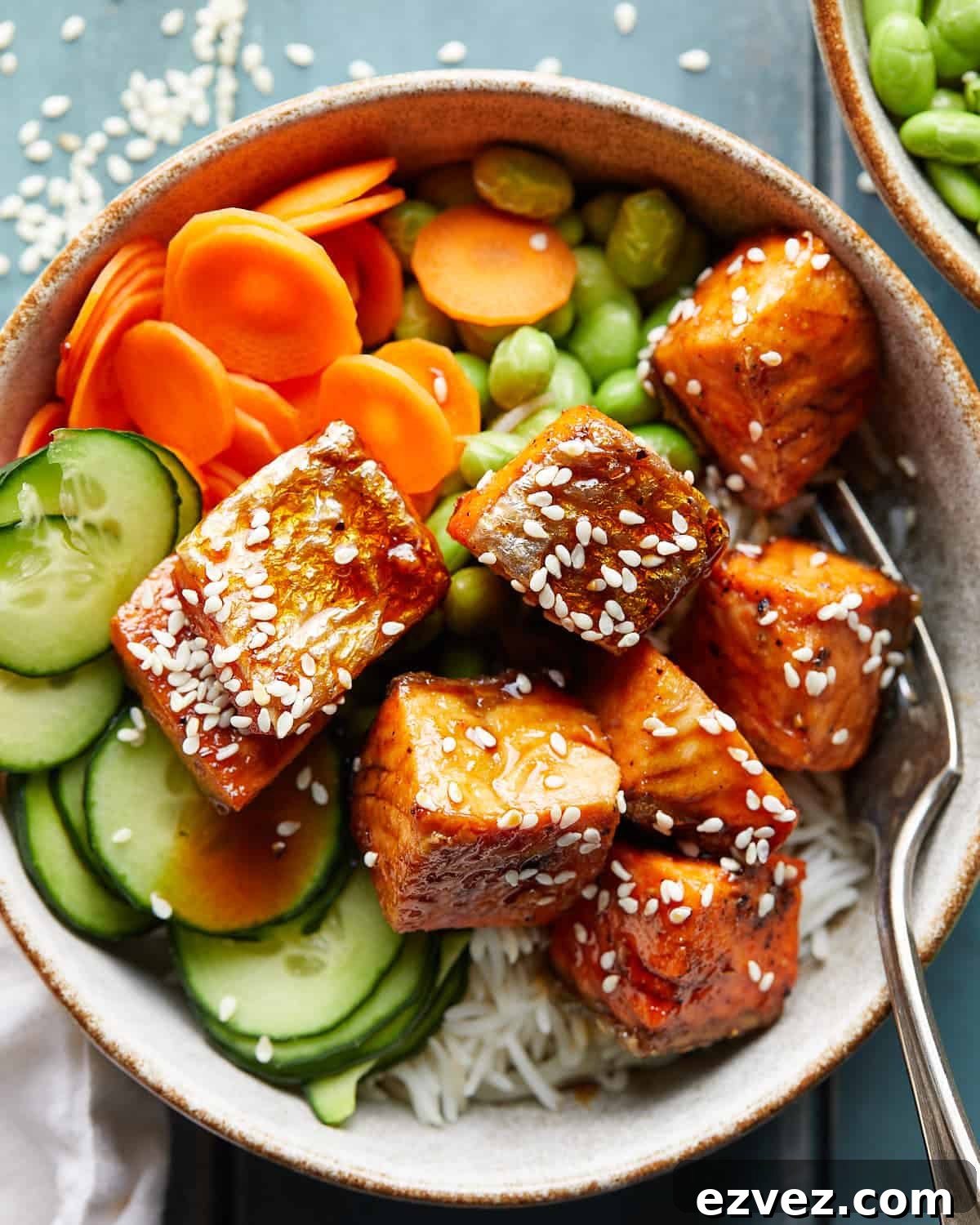 Up close image of teriyaki salmon rice bowls. 