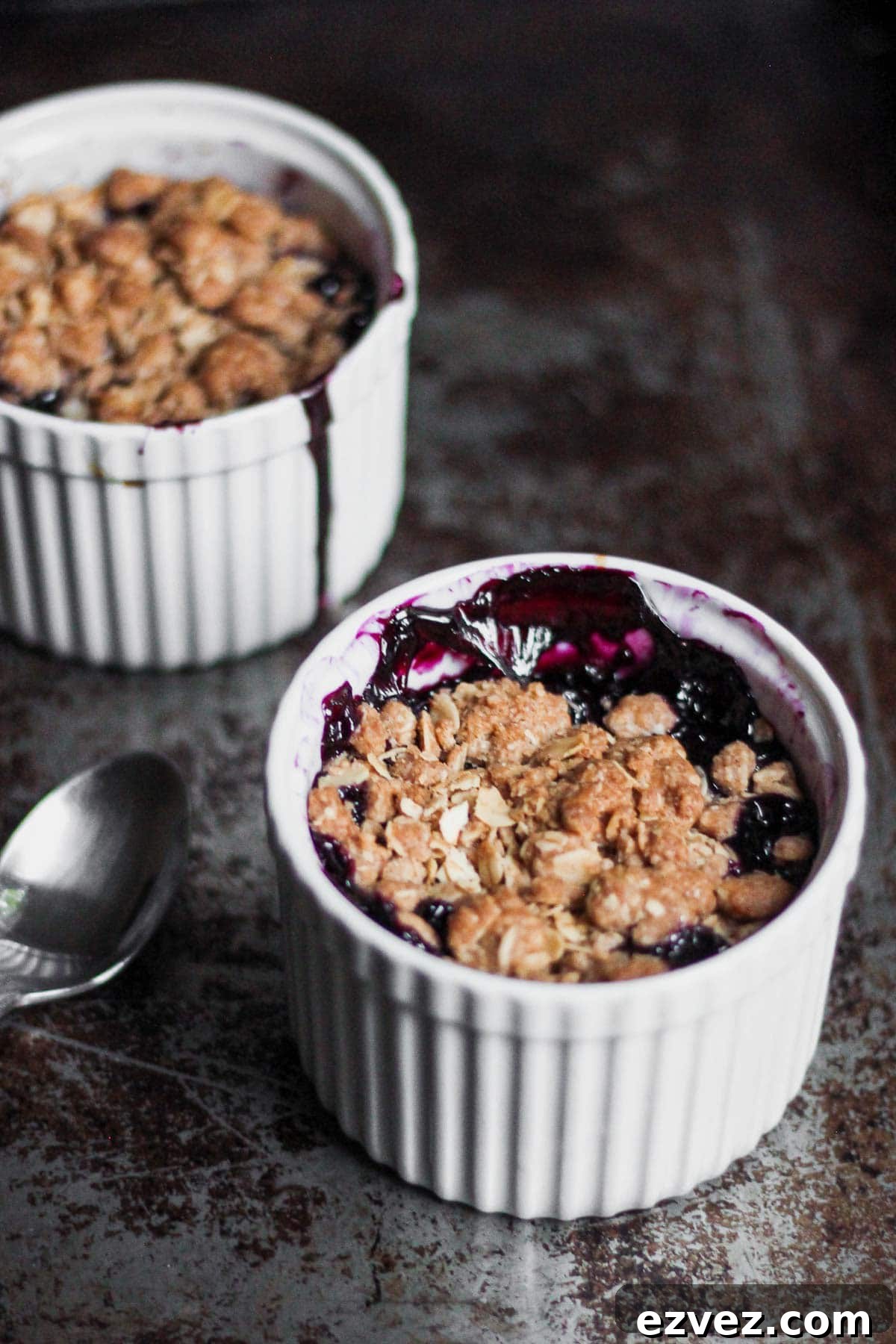 easy blueberry crumble recipe for two