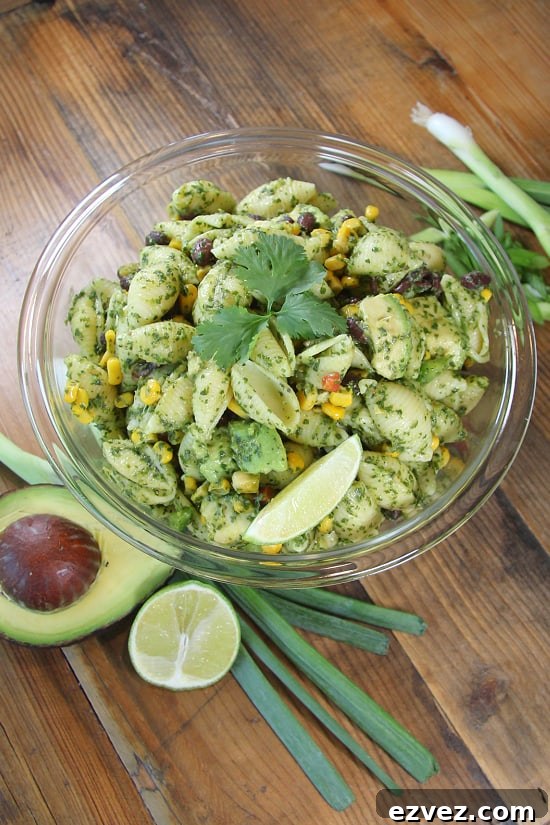 Shell pasta smothered in a cilantro and green chili sauce.