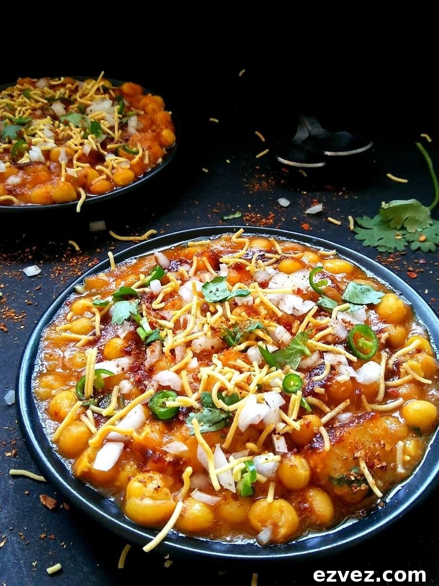 Matar Chaat Recipe: How to Cook Spiced Green Pea Chaat at Home 2 White peas chaat on two plates