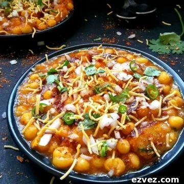 Matar chaat served in two plates