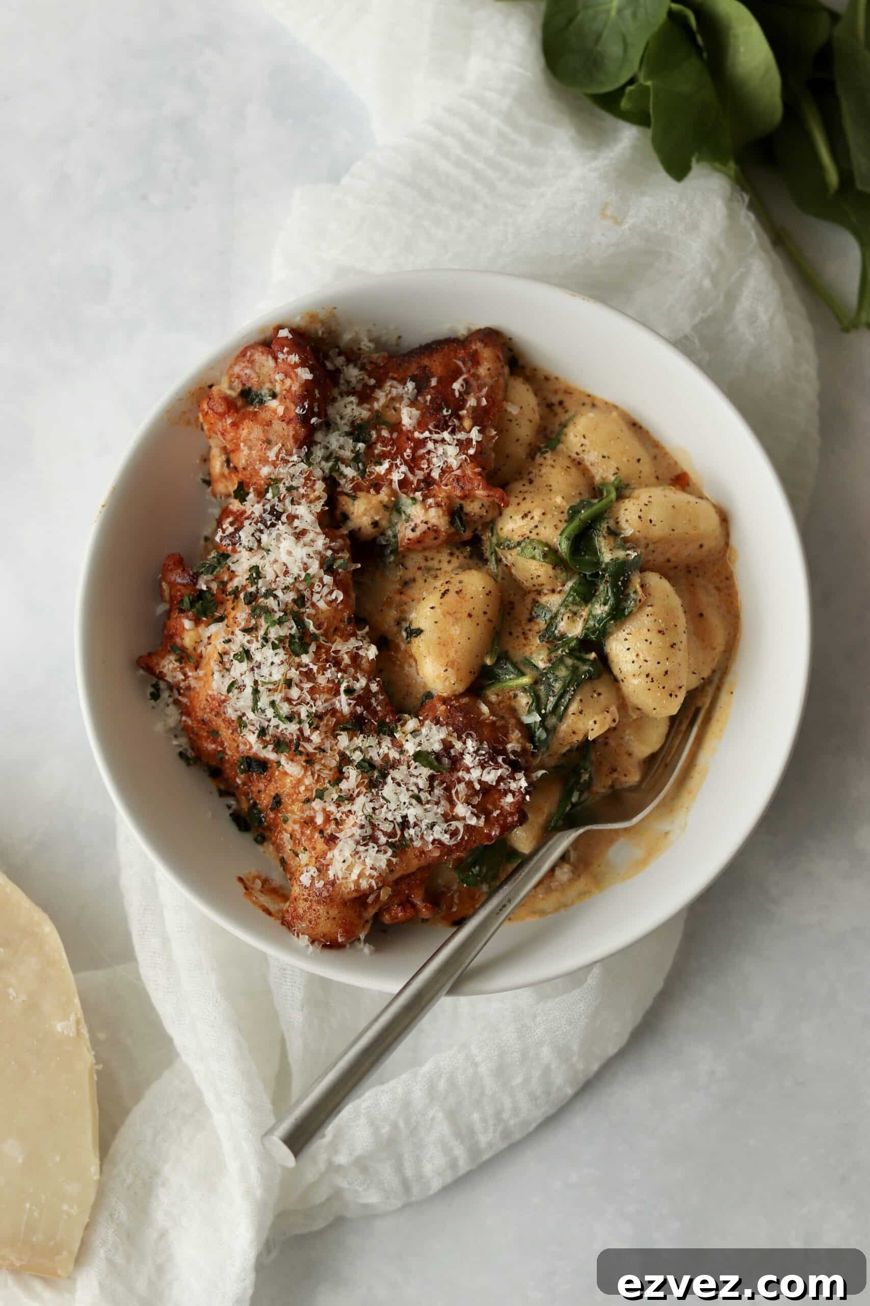 Creamy Chicken Gnocchi with Spinach and Parmesan 10 chicken and gnocchi in cream sauce with parmesan and spinach